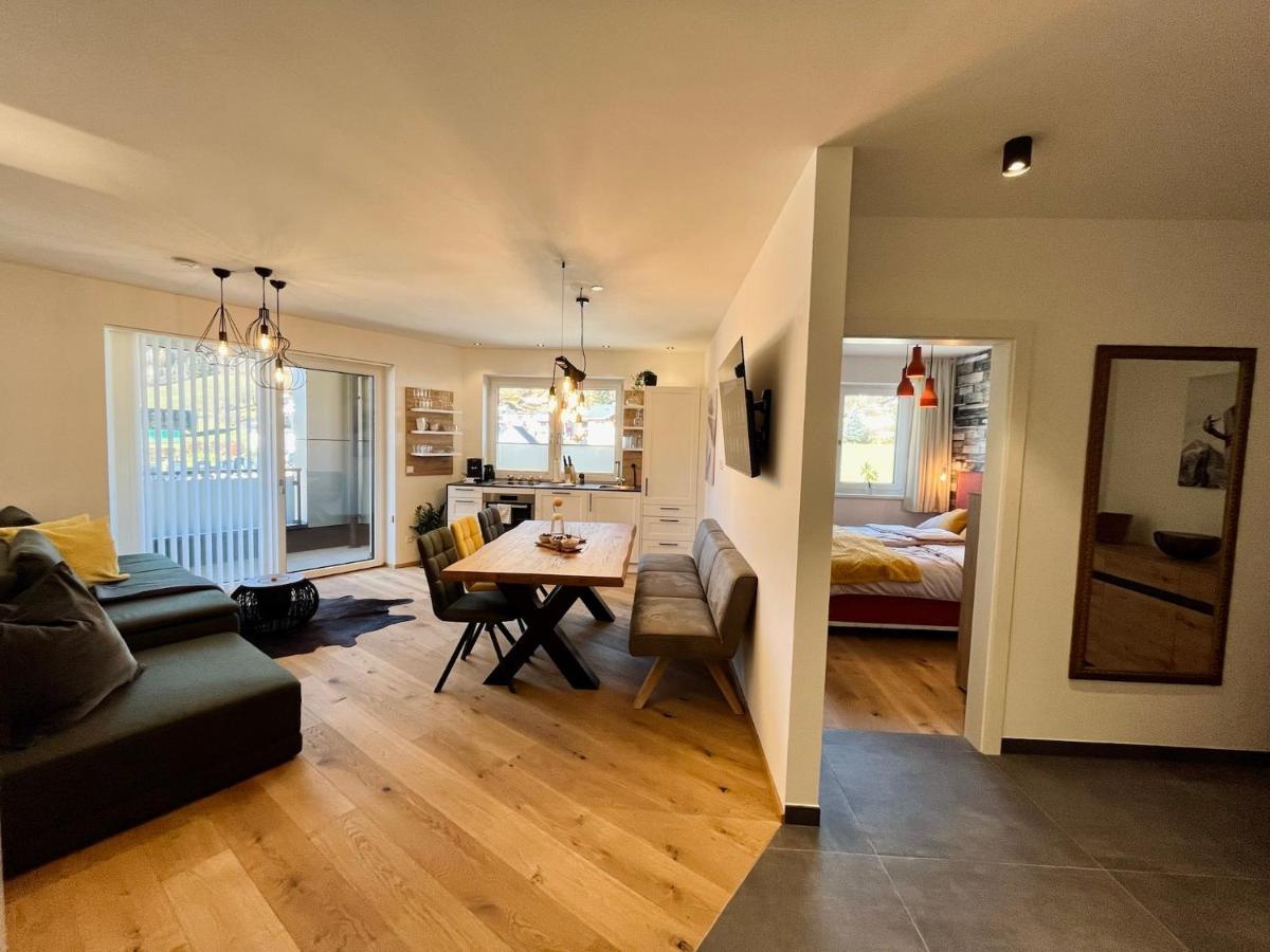 Alpin Art Appartements Grobming Exterior foto